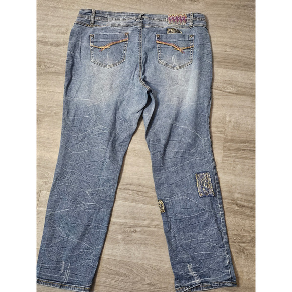 ZANA DI Jeans Womens 22W Blue Tapered Embroidery Embellished Studs Accents - Picture 6 of 10